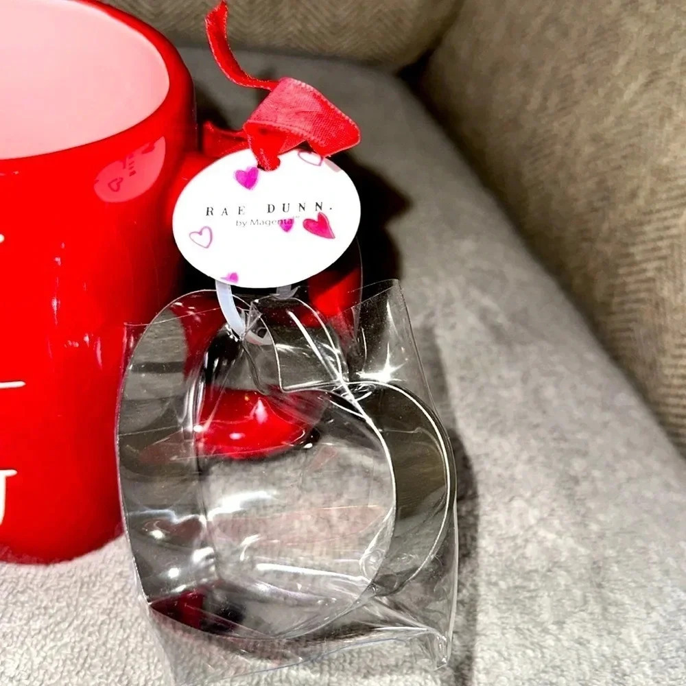 NWT Rae Dunn Red Ceramic LOVE BUG Mug Cup Cookie Cutter Heart Velvet Ribbon 2pc - Picture 2 of 4